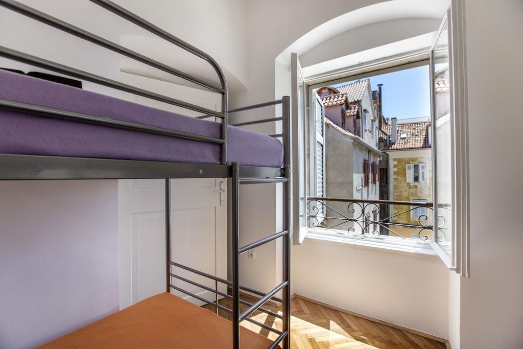 Downtown Hostel Split Bagian luar foto