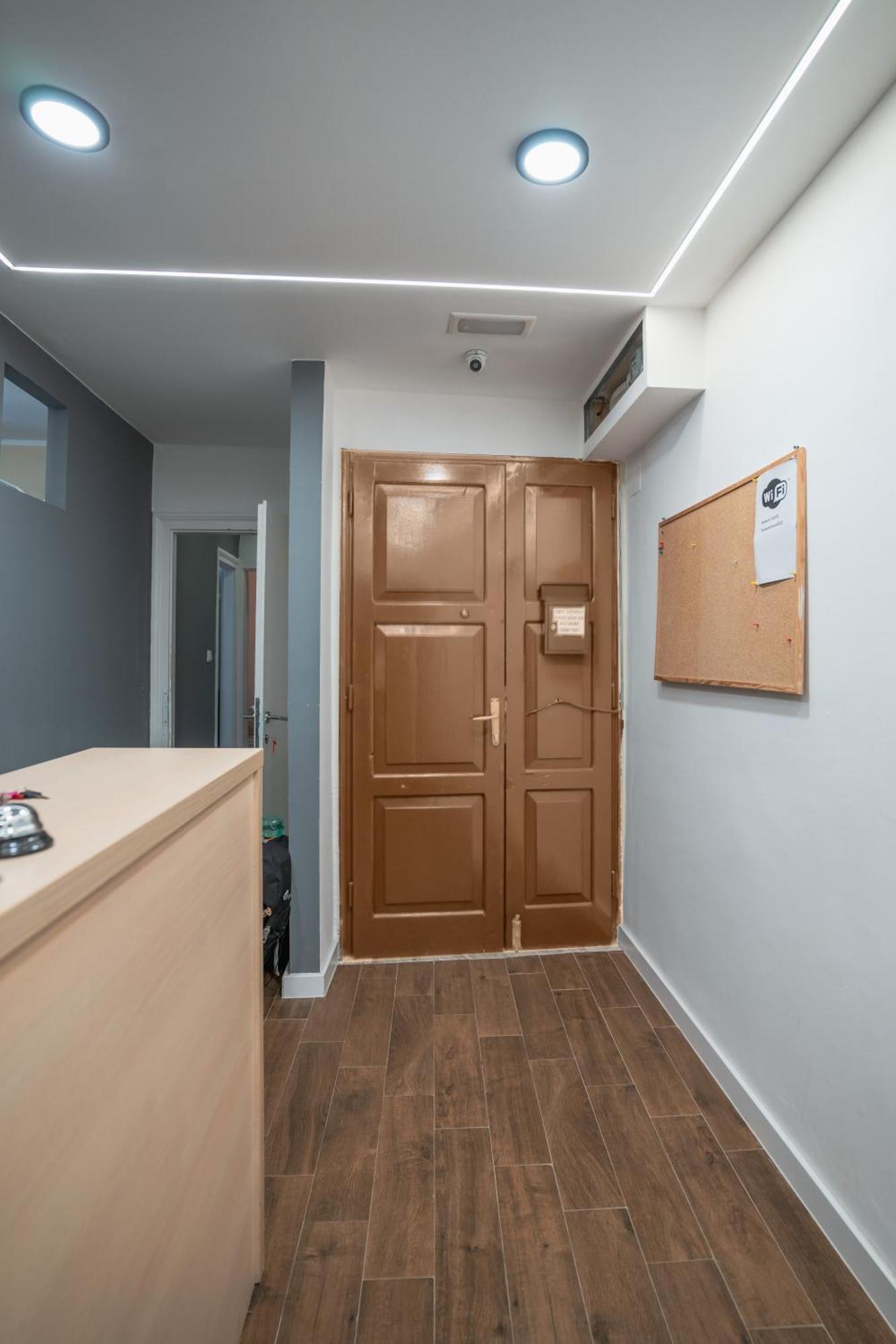 Downtown Hostel Split Bagian luar foto