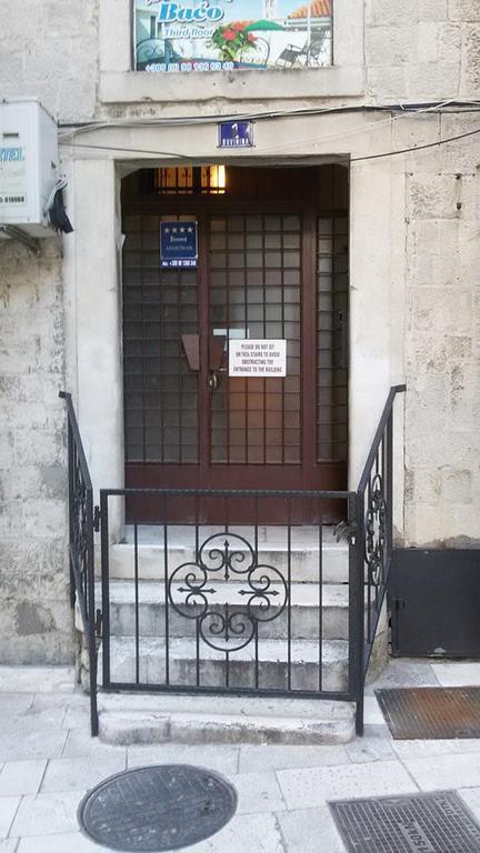 Downtown Hostel Split Bagian luar foto