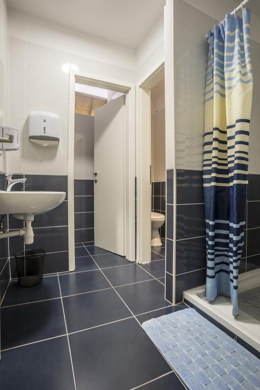 Downtown Hostel Split Bagian luar foto